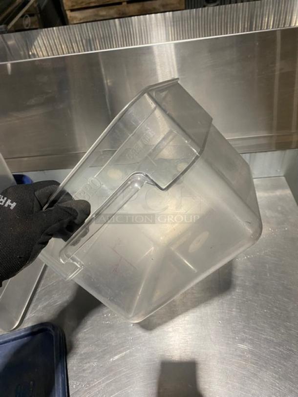 Cambro Commercial Clear Polycarbonate Food Pans! With Side Handles & Blue Lids! 3X Your Bid! - Image 5 of 9