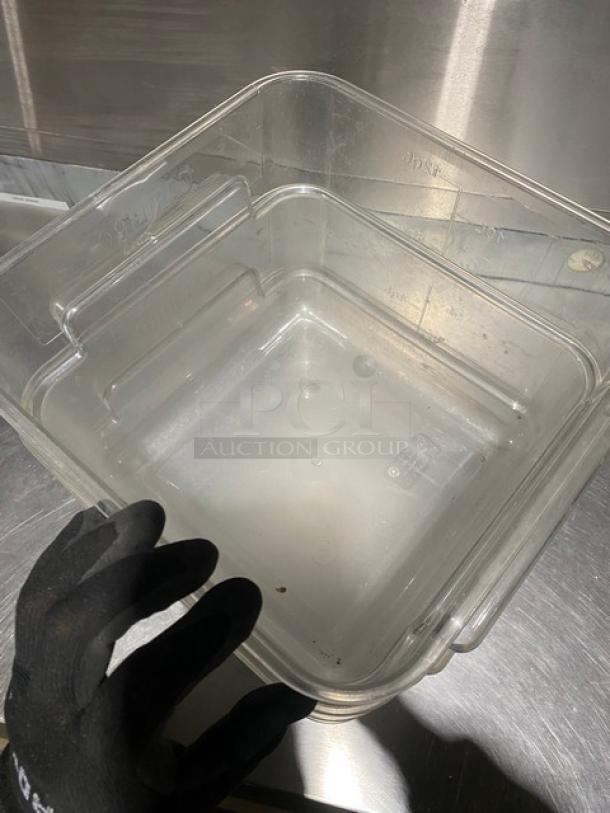 Cambro Commercial Clear Polycarbonate Food Pans! With Side Handles! 4X Your Bid! - Image 4 of 9