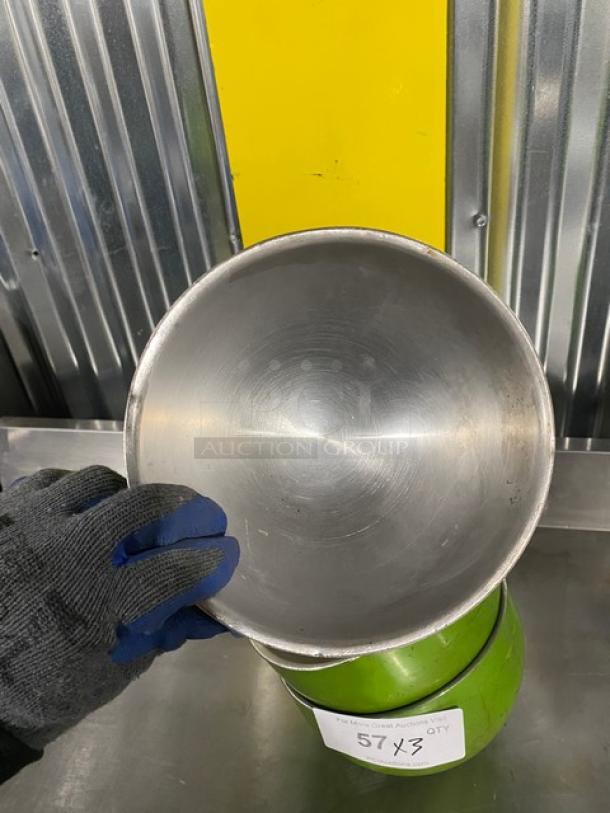 Commercial Stainless Steel Green Double-Wall Hot/Cold Incline Bowls! 3X Your Bid! - Image 5 of 6