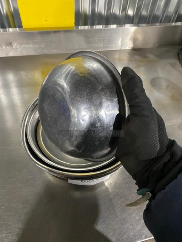 Mixed Commercial Stainless Steel Multi-Size Round Mixing Bowls! With Vollrath Commercial Stainless Steel Water Pan! 5X Your Bid! - Image 3 of 11