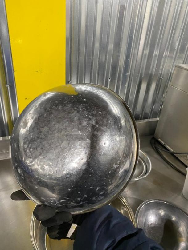 Mixed Commercial Stainless Steel Multi-Size Round Mixing Bowls! With Vollrath Commercial Stainless Steel Water Pan! 5X Your Bid! - Image 7 of 11