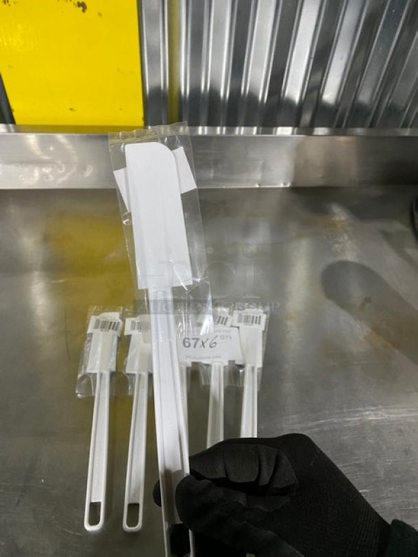 New! Commercial White 9.5" Scraper/Spatulas! Model: SCR-04! 6X Your Bid! - Image 3 of 5