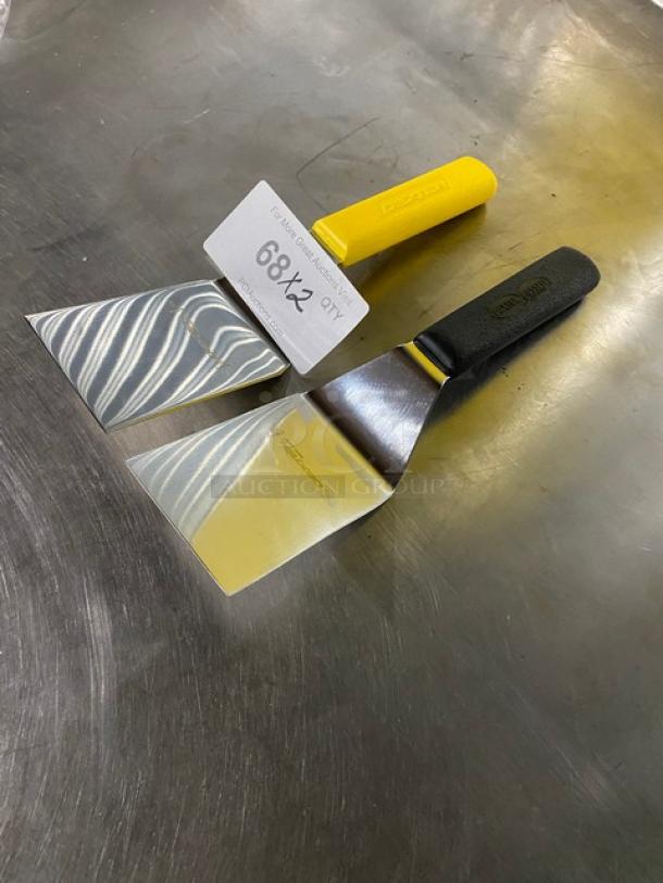 Dexter Commercial Stainless Steel Sani-Safe Hamburger/Steak Turners! With Polypropylene Grip Handle! 2X Your Bid! - Image 2 of 8