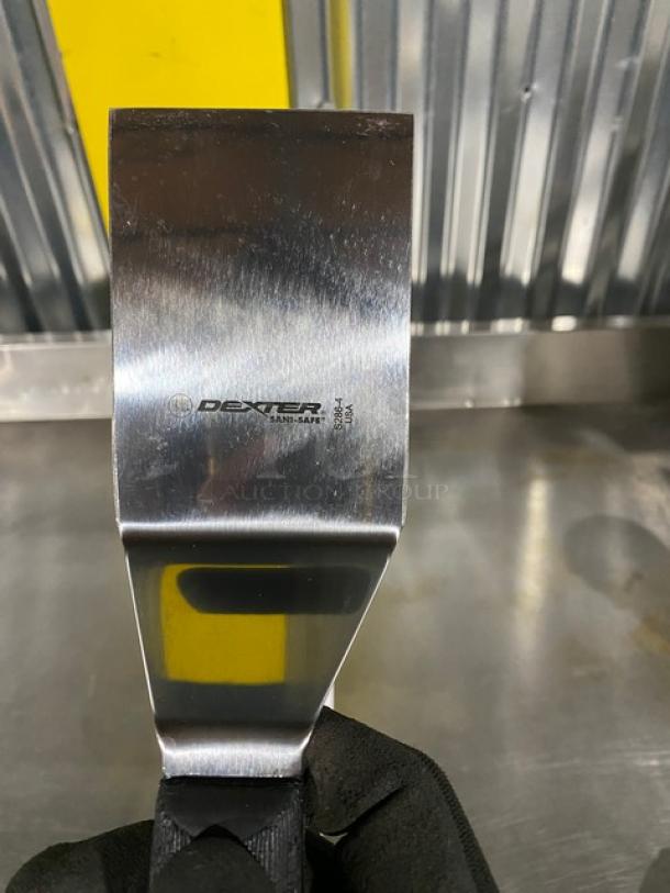 Dexter Commercial Stainless Steel Sani-Safe Hamburger/Steak Turners! With Polypropylene Grip Handle! 2X Your Bid! - Image 4 of 8