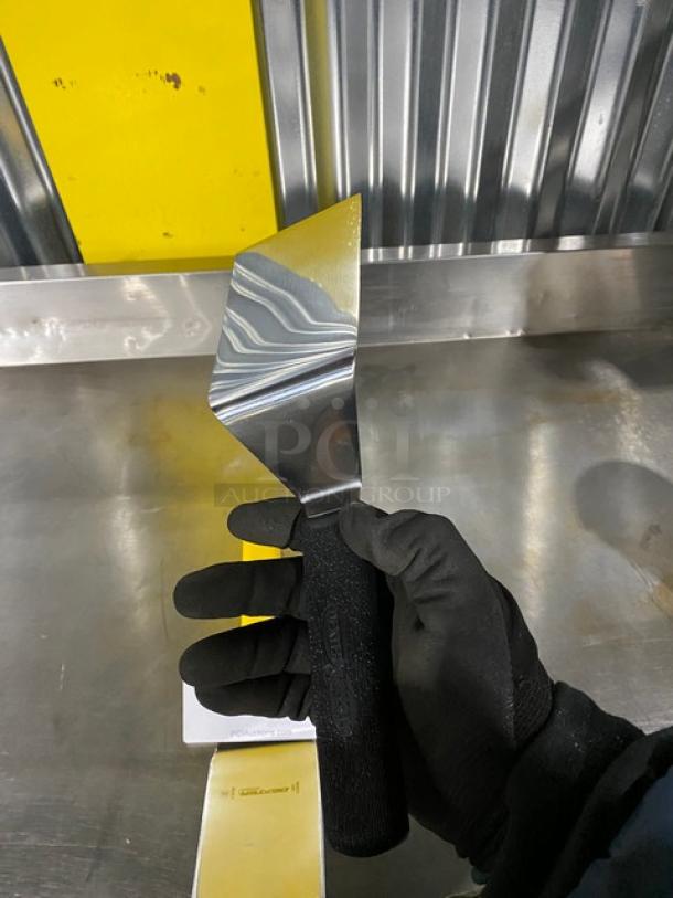 Dexter Commercial Stainless Steel Sani-Safe Hamburger/Steak Turners! With Polypropylene Grip Handle! 2X Your Bid! - Image 6 of 8