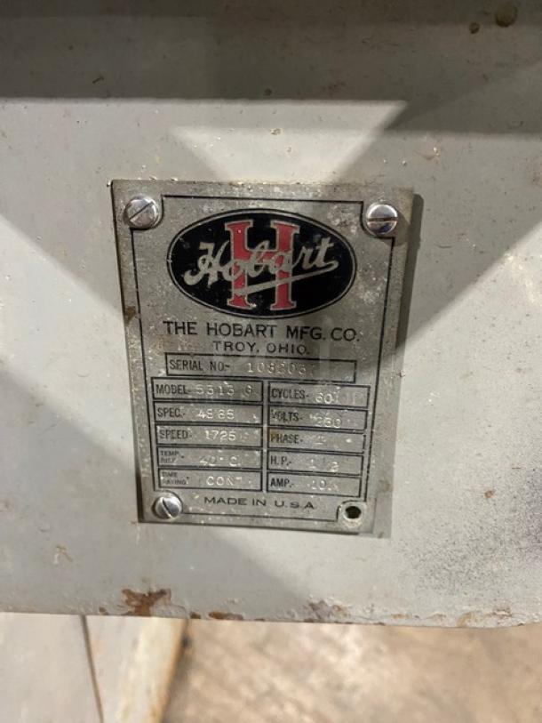 Hobart Commercial Floor Model Vertical Meat Saw! With Stainless Steel Worktop & Band Saw Blades! Model: 5313G SN: 1082037! 230V 1 Phase! On Legs! - Image 7 of 13