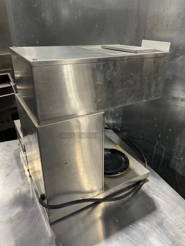 Bloomfield Commercial Stainless Steel Countertop Pour-Over Low-Profile Coffee Brewer! With 3 Warmers & Individual Controls! Model: 8571 SN: 06A01098571! 120V 1 Phase! - Image 4 of 9