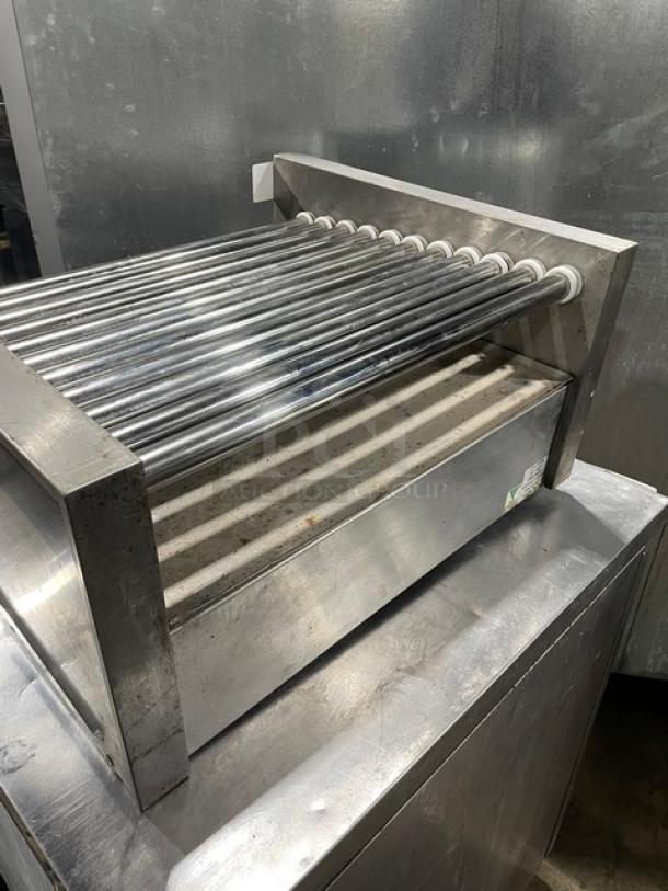 Star Grill-Max Commercial Stainless Steel Electric Powered Countertop 30 Count Hot Dog Roller Grill! With Slanted Chrome Rollers! With Seal-Max Heavy-Duty Roller Bearings & Dual Seals! Model: 30C SN: C3003122! 120V 1 Phase! - Image 4 of 9
