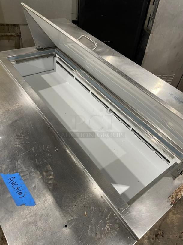 Artic Air Commercial Stainless Steel 2 Door Refrigerated Bain Marie Style Mega Top Salad/Sandwich Prep Table! With Poly Coated Wire Racks! Model: AST48R SN: 6032044! 115V 1 Phase! On Casters! - Image 5 of 9