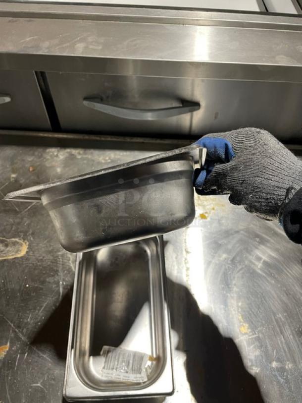 Commercial Stainless Steel Steamtable/Hotel Pans! 3X Your Bid! - Image 7 of 9