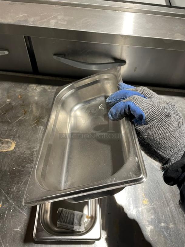 Commercial Stainless Steel Steamtable/Hotel Pans! 3X Your Bid! - Image 8 of 9