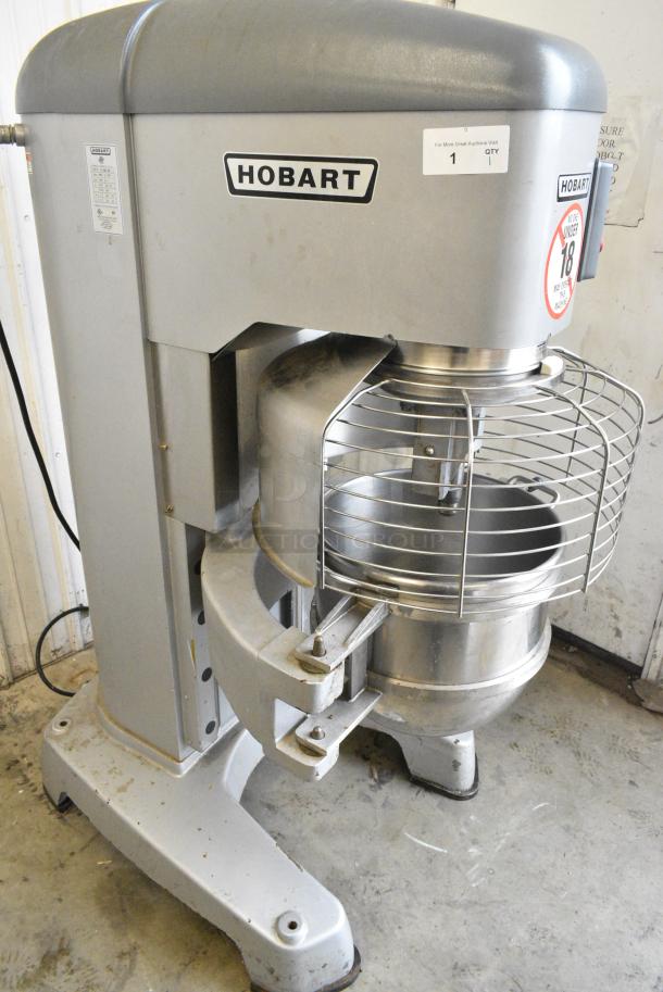 Hobart Legacy HL800 Metal Commercial Floor Style 80 Quart Planetary Dough Mixer w/ Stainless Steel Mixing Bowl, Bowl Guard. 200-240 Volts, 3 Phase. - Image 4 of 8