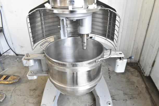 Hobart Legacy HL800 Metal Commercial Floor Style 80 Quart Planetary Dough Mixer w/ Stainless Steel Mixing Bowl, Bowl Guard. 200-240 Volts, 3 Phase. - Image 5 of 8