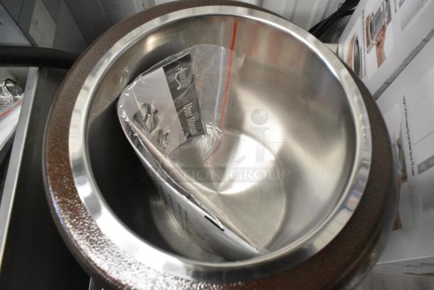BRAND NEW SCRATCH AND DENT! Avantco 177S30CP 11 Qt. Copper Soup Kettle Warmer. 120 Volts, 1 Phase. Tested and Working! - Image 5 of 7
