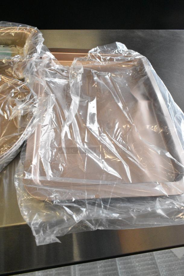 7 BRAND NEW SCRATCH AND DENT! Items Including Metal Baking Pans and Muffin Pan. 7 Times Your Bid! - Image 6 of 8