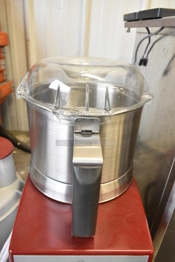BRAND NEW SCRATCH AND DENT! Robot Coupe R2 Ultra Countertop Food Processor w/ Bowl, Continuous Feed Head and S Blade. 120 Volts, 1 Phase. Tested and Working! - Image 5 of 9