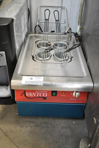 BRAND NEW SCRATCH AND DENT! 2023 Avantco 177PC201M Stainless Steel 2.1 Gallon / 8 Liter Electric Countertop Pasta Cooker / Rethermalizer. 208/240 Volts, 1 Phase.