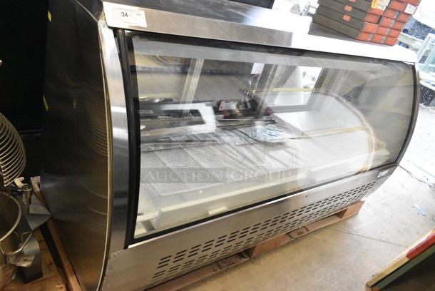 BRAND NEW SCRATCH AND DENT! 2024 Avantco 178DLC82HCS 82" Stainless Steel Curved Glass Refrigerated Deli Case. 115 Votls, 1 Phase. Tested and Working! - Image 1 of 4