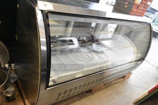 BRAND NEW SCRATCH AND DENT! 2024 Avantco 178DLC82HCS 82" Stainless Steel Curved Glass Refrigerated Deli Case. 115 Votls, 1 Phase. Tested and Working!