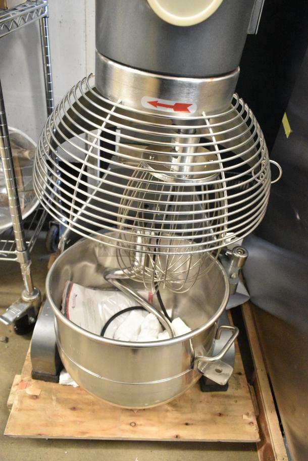 BRAND NEW SCRATCH AND DENT! Avantco 177MX30H Metal Commercial 30 Qt. Planetary Floor Mixer w/ Stainless Steel Mixing Bowl, Bowl Guard, Whisk, Paddle and Dough Hook Attachments. 120 Volts, 1 Phase. Tested and Does Not Power On - Image 3 of 11
