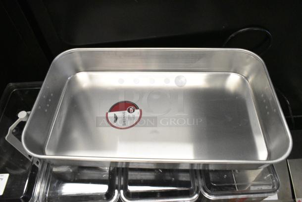 BRAND NEW SCRATCH AND DENT! Vollrath 68252 Wear-Ever 17.875 Qt. Aluminum Baking and Roasting Pan with Handles - 24" x 14" x 3 1/2" - Image 4 of 6