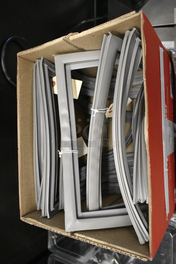 BRAND NEW SCRATCH AND DENT! Box of 4 185703963D25 Beverage-Air 703-963D-25 Equivalent Magnetic Drawer Gasket - 11 1/8" x 21 1/8" - Image 3 of 5