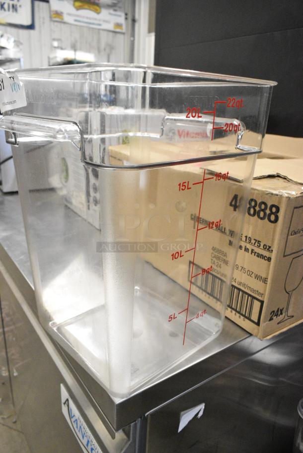 16 BRAND NEW SCRATCH AND DENT! Various Bins Including 22 Quart. 16 Times Your Bid! - Image 3 of 5