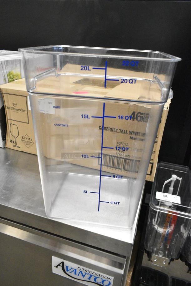 16 BRAND NEW SCRATCH AND DENT! Various Bins Including 22 Quart. 16 Times Your Bid! - Image 4 of 5