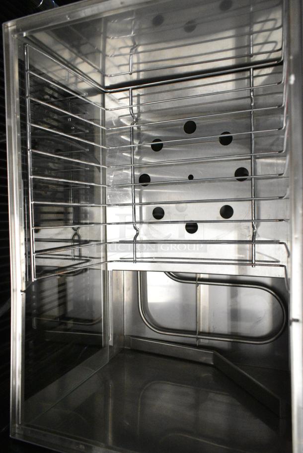 BRAND NEW SCRATCH AND DENT! Avantco 177HDS100 100 Dog / 48 Bun Hot Dog Steamer / Merchandiser. 120 Volts, 1 Phase. Tested and Powers On But Does Not Get Warm - Image 5 of 7