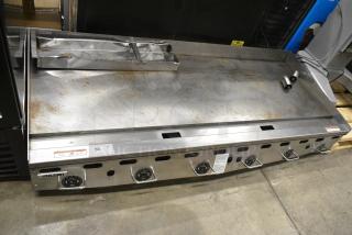 BRAND NEW SCRATCH AND DENT! Vulcan MSA72-101 Stainless Steel Commercial Countertop Natural Gas Griddle with Snap-Action Thermostatic Controls - 162,000 BTU.