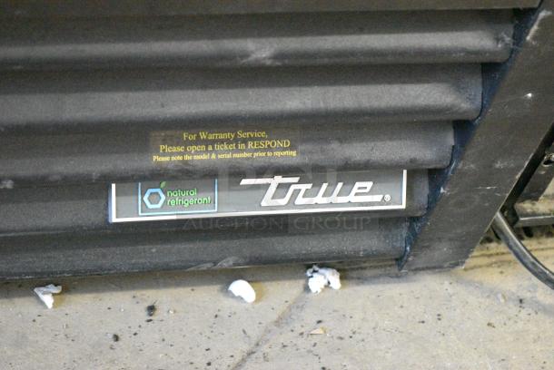 2021 True GDM-72-HC Metal Commercial 3 Door Reach In Cooler Merchandiser w/ Poly Coated Racks. 115 Volts, 1 Phase. Tested and Working! - Image 2 of 6