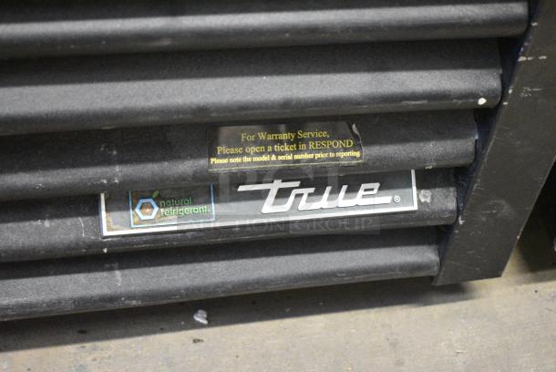 2019 True GDM-49-LD Metal Commercial 2 Door Reach In Cooler Merchandiser w/ Poly Coated Racks. 115 Volts, 1 Phase. Tested and Working! - Image 2 of 5
