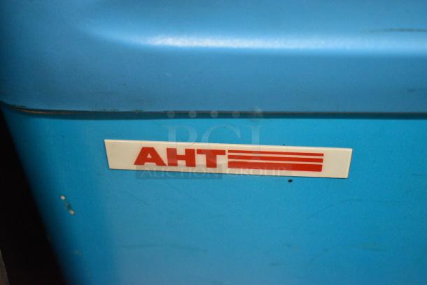 AHT Metal Commercial Chest Freezer Merchandiser on Commercial Casters. 115 Volts, 1 Phase. Tested and Working! - Image 4 of 5