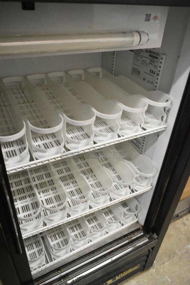 True GDM-41C-48 Metal Commercial 2 Door Reach In Cooler Merchandiser w/ Poly Coated Racks. 115 Volts, 1 Phase. Tested and Working! - Image 4 of 5