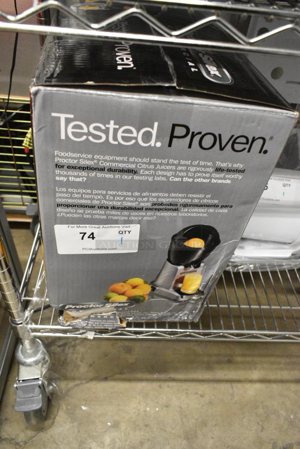 BRAND NEW SCRATCH AND DENT! Proctor Silex 66900 Electric Citrus Juicer. 120 Volts, 1 Phase. - Image 2 of 4