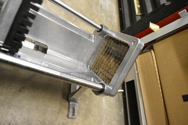 BRAND NEW SCRATCH AND DENT! Garde Metal Commercial Countertop Vegetable / French Fry Cutter - Image 4 of 8