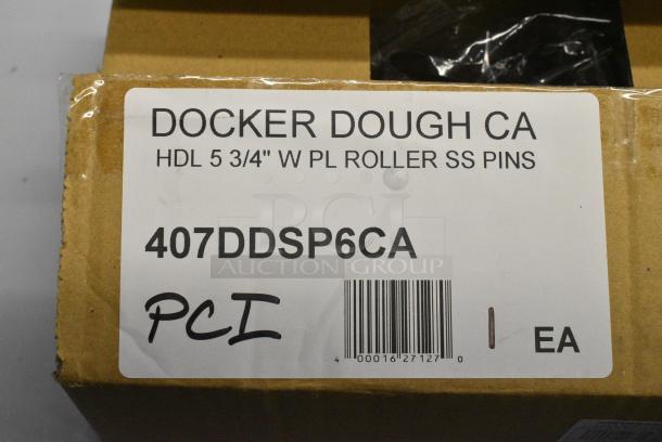 BRAND NEW SCRATCH AND DENT! 407DDSP6CA Choice 5 3/4" Wide Dough Docker with Cast Aluminum Handle - 3/8" Stainless Steel Pins - Image 6 of 6