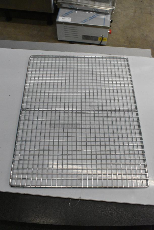 5 BRAND NEW SCRATCH AND DENT! Assure 407FS1114 11 3/8" x 14 5/8" Fryer Screen. 5 Times Your Bid! - Image 1 of 4