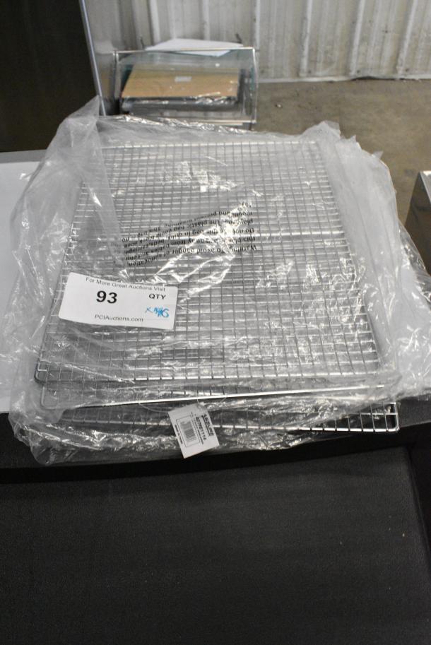 5 BRAND NEW SCRATCH AND DENT! Assure 407FS1114 11 3/8" x 14 5/8" Fryer Screen. 5 Times Your Bid! - Image 2 of 4