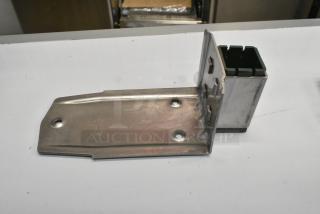 2 BRAND NEW SCRATCH AND DENT! Garde 181COBASE1SS Stainless Steel Heavy Duty Manual Can Opener Base. 2 Times Your Bid!