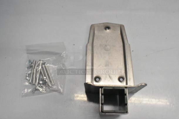 2 BRAND NEW SCRATCH AND DENT! Garde 181COBASE1SS Stainless Steel Heavy Duty Manual Can Opener Base. 2 Times Your Bid! - Image 7 of 9