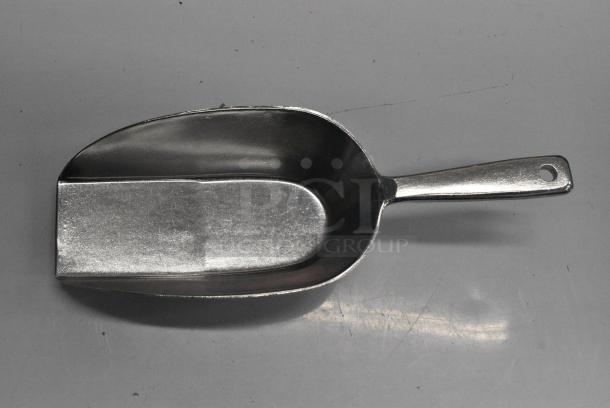 23 BRAND NEW SCRATCH AND DENT! 40712OZFBALM Choice One Piece Flat Bottom Aluminum Scoop - 12 oz. 23 Times Your Bid! - Image 4 of 5