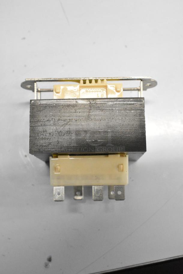 BRAND NEW SCRATCH AND DENT! Cooking Performance Group 351100149 Transformer - Image 4 of 8