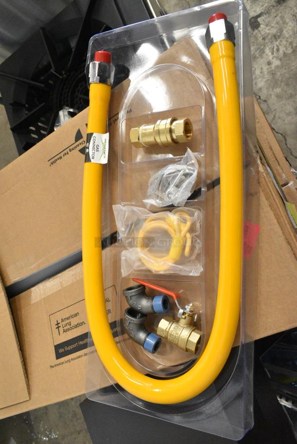 BRAND NEW SCRATCH AND DENT! Regency 600GKM3448 48" Mobile Gas Connector Hose Kit with 2 Elbows, Full Port Valve, Restraining Device, and Quick Disconnect - 3/4" - Image 2 of 4