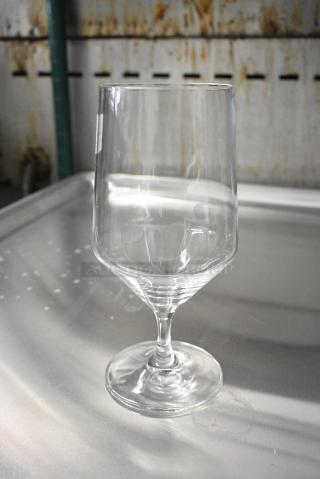 BRAND NEW SCRATCH AND DENT! Box of 4 Pure 112842 Stemmed Water Glasses.
