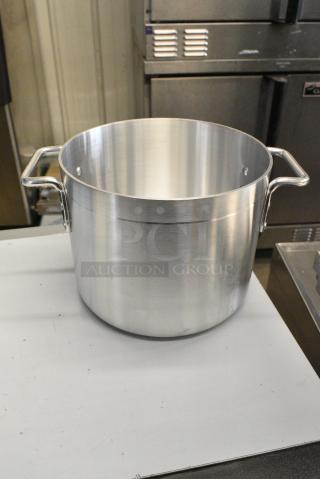 3 BRAND NEW SCRATCH AND DENT! Choice 471SP8QT 8 Qt. Standard Weight Aluminum Stock Pot. 3 Times Your Bid!