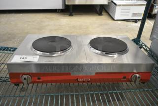 BRAND NEW SCRATCH AND DENT! Avantco 177EB202SBSA Double Burner Solid Top Stainless Steel Portable Electric Side-by-Side Hot Plate. 120 Votls, 1 Phase.