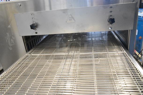 BRAND NEW SCRATCH AND DENT! Cooking Performance Group CPG 351ICOED Stainless Steel Commercial Countertop Electric Powered Conveyor Pizza Oven. 240 Volts, 3 Phase. - Image 7 of 10
