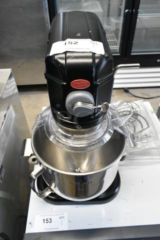 BRAND NEW SCRATCH AND DENT! Avantco 177MIX8BK Black 8 Qt. Bowl Lift Countertop Mixer w/ Mixing Bowl, Poly Bowl Guard, Dough Hook, Paddle and Whisk Attachments. 120 Volts, 1 Phase. Tested and Working!