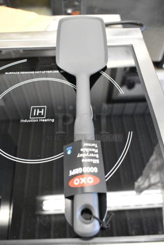 5 BRAND NEW SCRATCH AND DENT! Box of 6 OXO Good Grips 13" Solid High Heat Gray Silicone Spoon 11281400. 5 Times Your Bid!